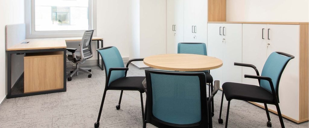 Office Furniture Executive Office Meeting Table Mesh Chairs