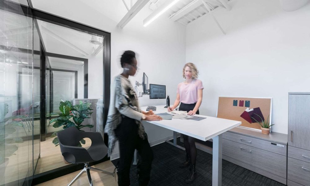 ergonomic electric standing desk