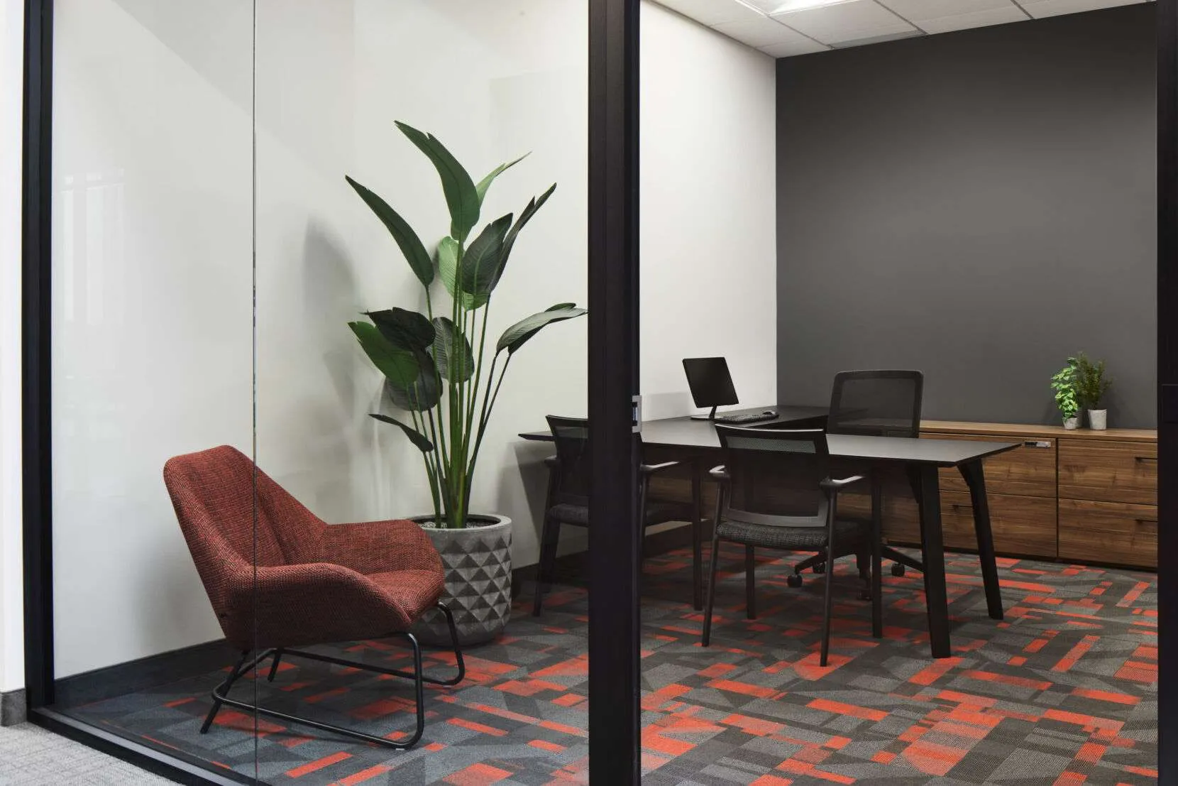 Private office l shape black desk mesh chairs mesh office chairs storage Private Office L Shape Black Desk Mesh Chairs Mesh Office Chairs Storage